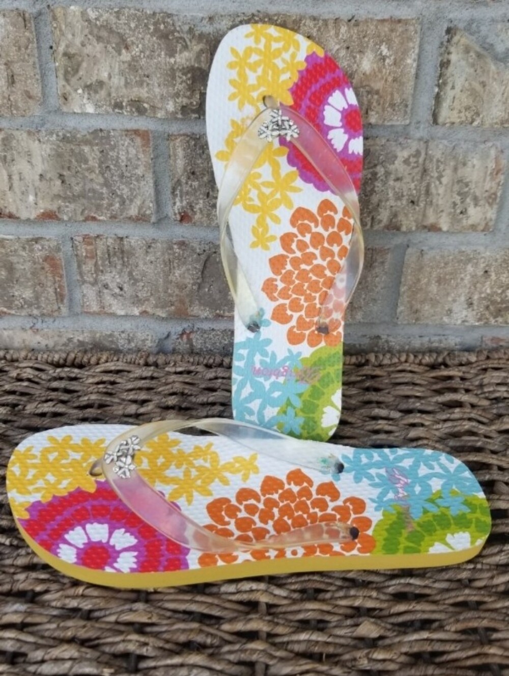 Brighton FlipFlops Floral Print Floral Charm (Womens 9/10) Bright Summer Sandals